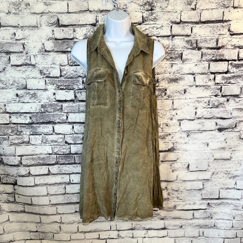 Umgee Dark Tan Rustic Sleeveless Button Up Tank Size M